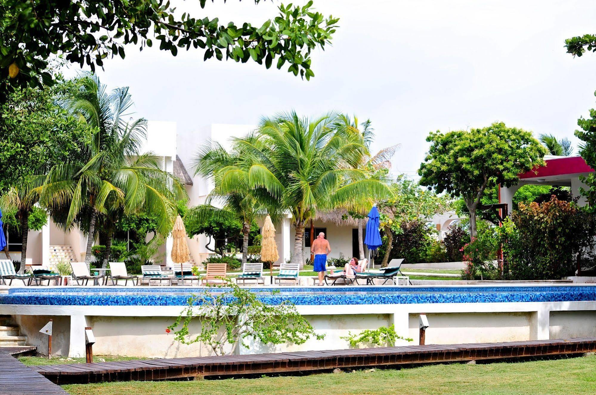 Marina Paraiso Isla Mujeres Hotel Bagian luar foto